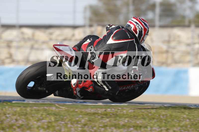 /Archiv-2024/01 26.-28.01.2024 Moto Center Thun Jerez/Gruppe gruen-green/backside